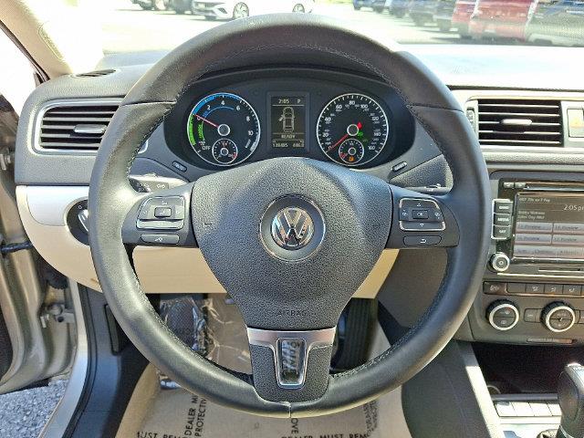 2013 Volkswagen Jetta - $6,457