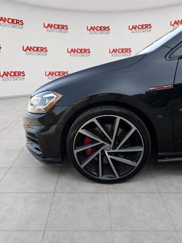 2019 Volkswagen Golf - $17,990