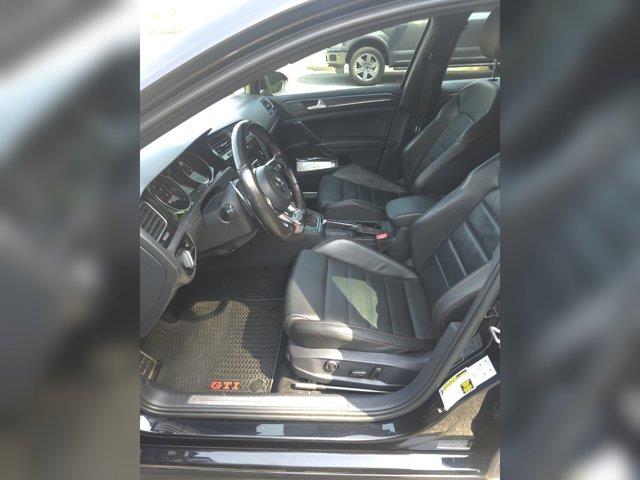 2019 Volkswagen Golf - $17,990