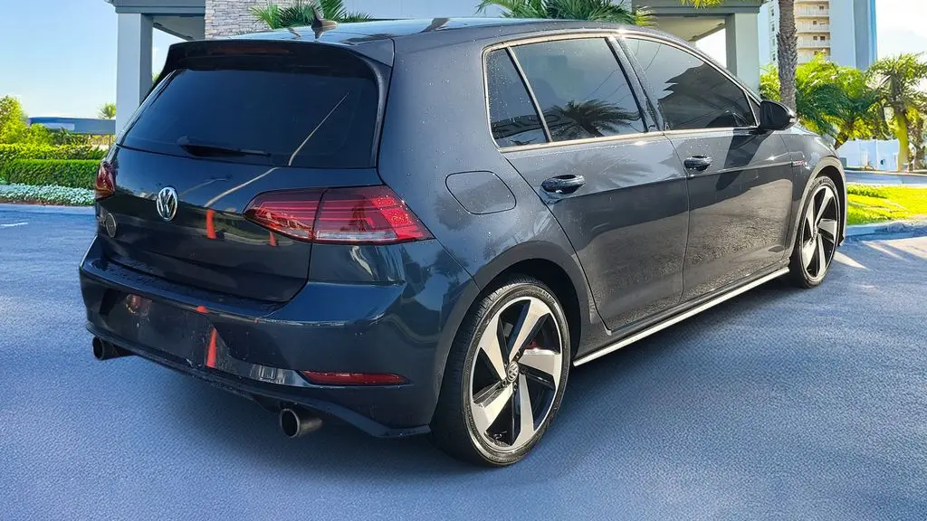 2020 Volkswagen Golf GTI S