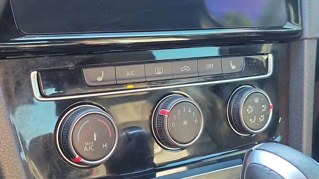 2020 Volkswagen Golf GTI S
