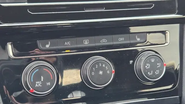 2021 Volkswagen Golf GTI S