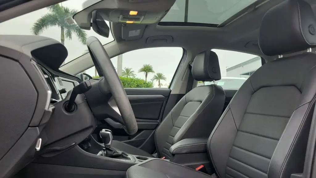 2023 Volkswagen Jetta SE