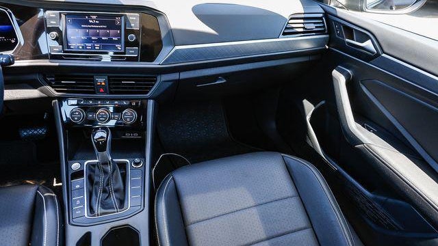 2023 Volkswagen Jetta SE