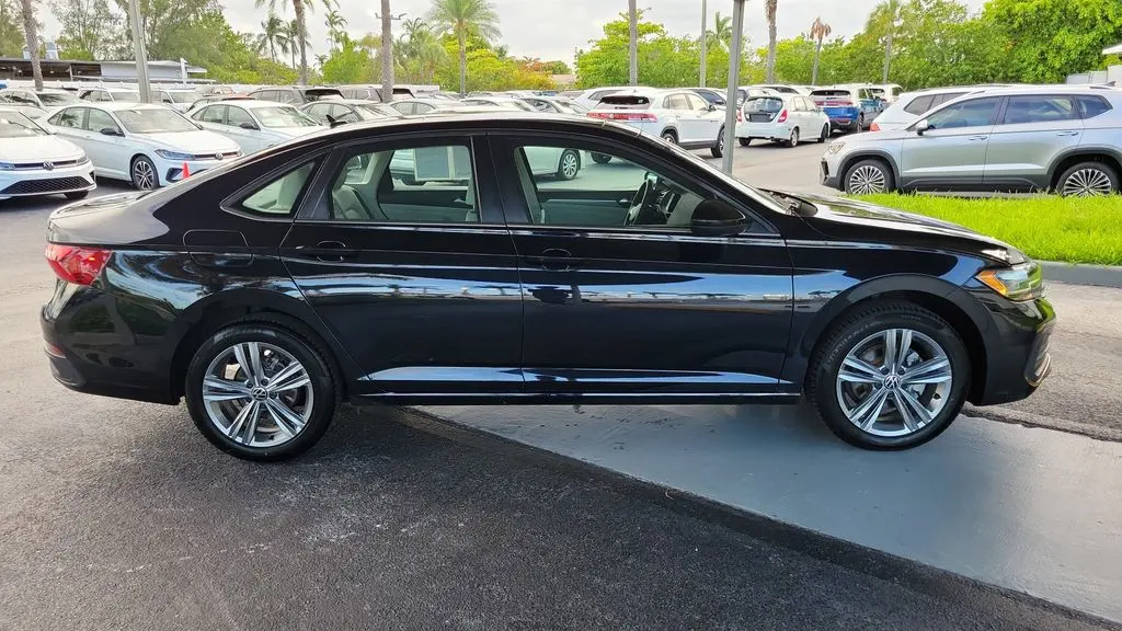 2024 Volkswagen Jetta SE