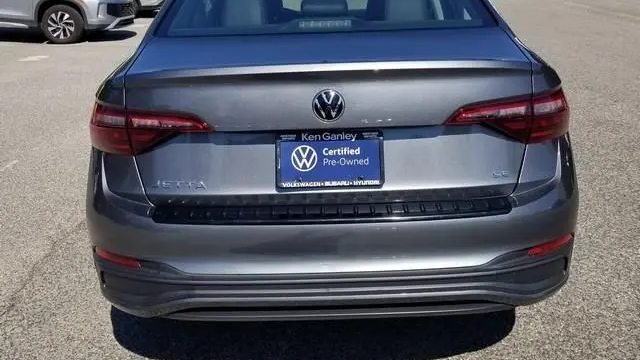2023 Volkswagen Jetta SE