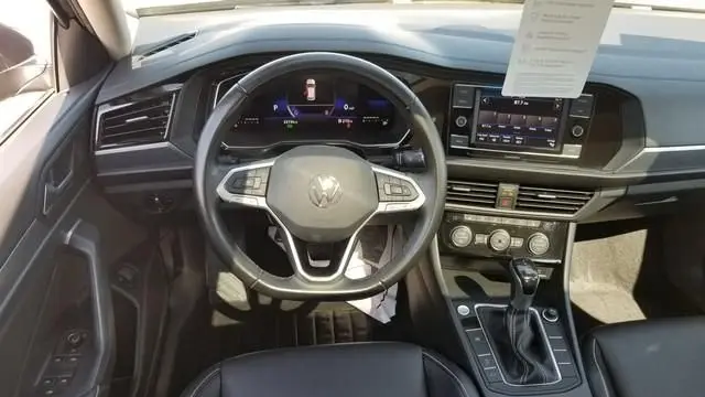 2023 Volkswagen Jetta SE