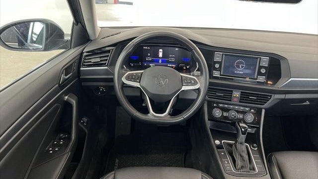 2023 Volkswagen Jetta SE
