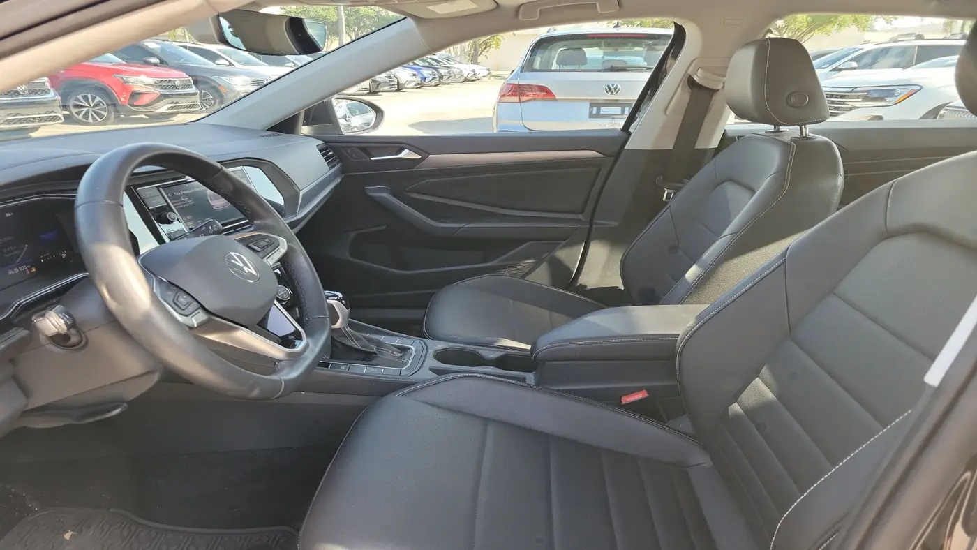 2023 Volkswagen Jetta SE