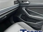 2024 Jetta Thumbnail 19