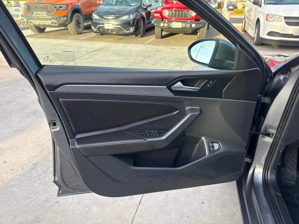 2024 Volkswagen Jetta - $15,769