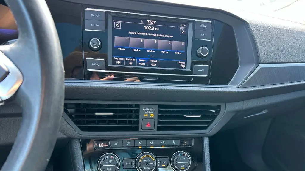 2024 Volkswagen Jetta SE