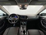 2024 Jetta Thumbnail 9