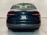 2024 Jetta Thumbnail 4