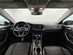 2024 Jetta Thumbnail 9