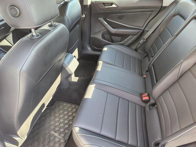 2023 Volkswagen Jetta - $18,000