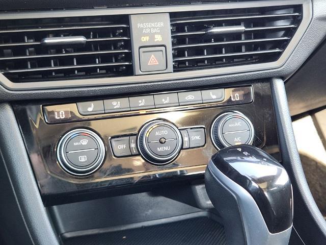 2023 Volkswagen Jetta - $18,000