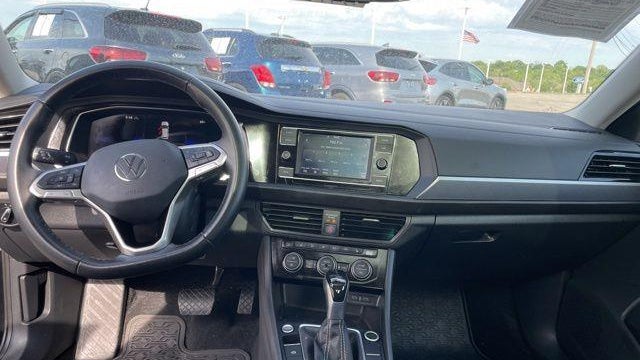 2023 Volkswagen Jetta SE
