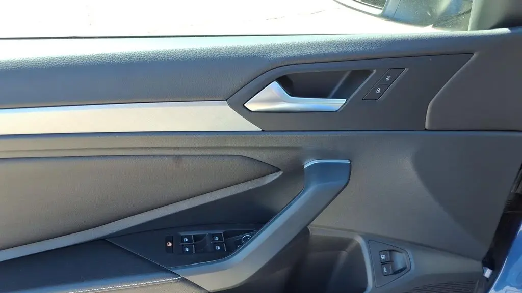 2023 Volkswagen Jetta SE
