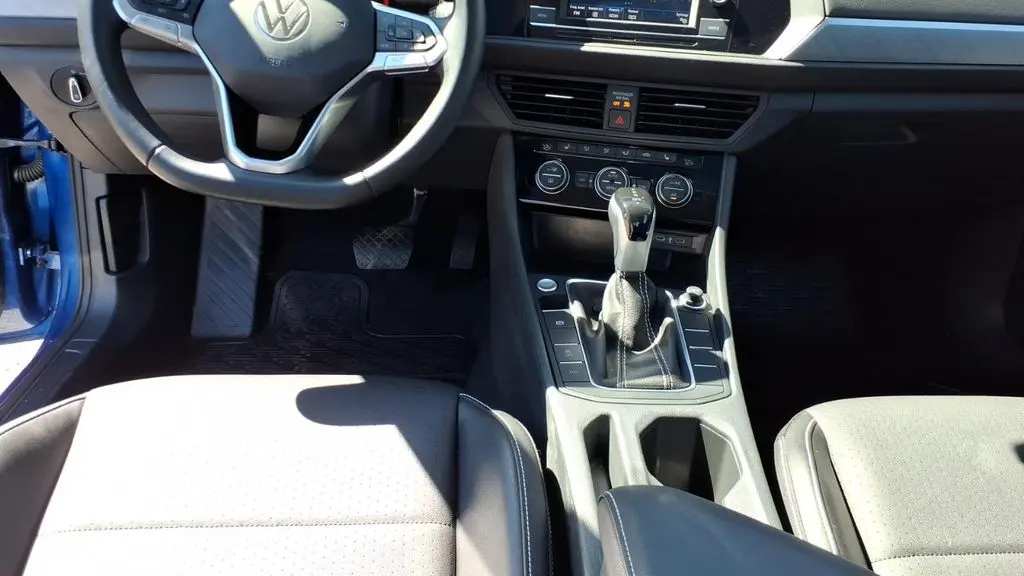 2023 Volkswagen Jetta SE