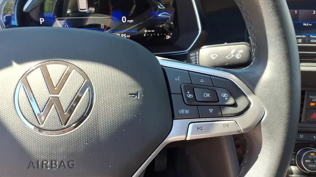 2023 Volkswagen Jetta SE