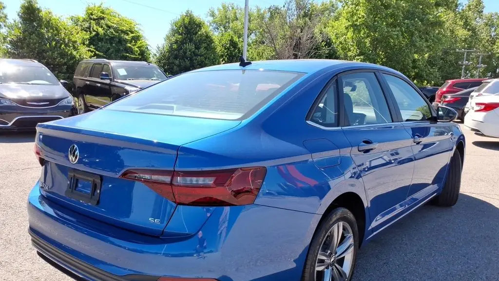 2023 Volkswagen Jetta SE