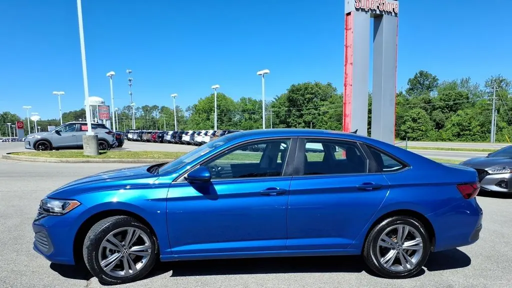 2023 Volkswagen Jetta SE