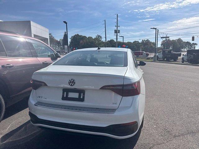2023 Volkswagen Jetta - $21,924