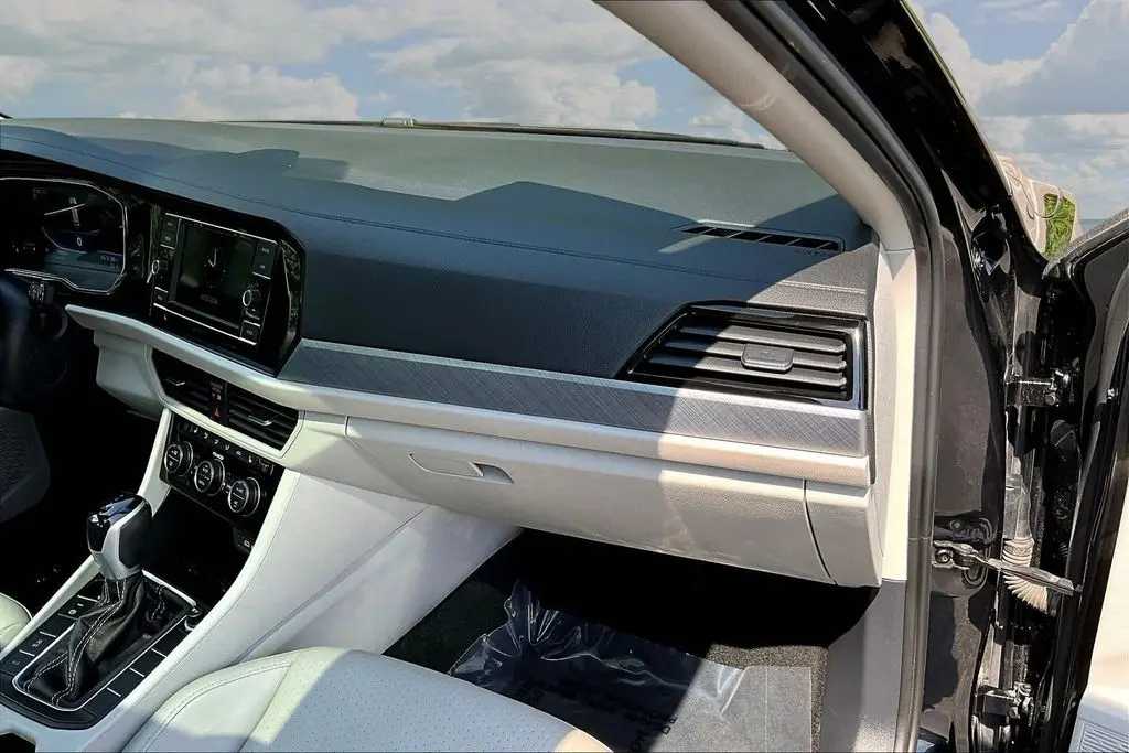 2023 Volkswagen Jetta - $21,895