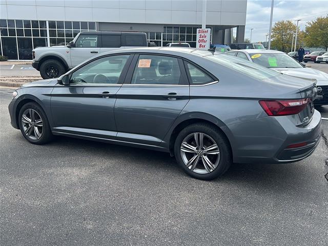 2023 Volkswagen Jetta - $19,300