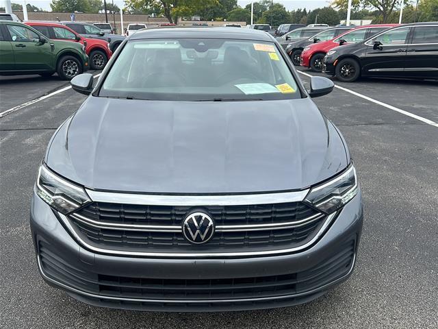 2023 Volkswagen Jetta - $19,300