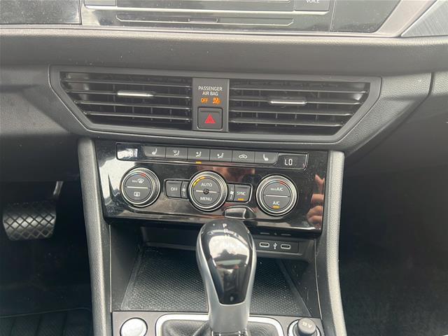 2023 Volkswagen Jetta - $19,300