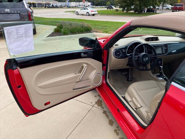 2013 Volkswagen Beetle - $10,900