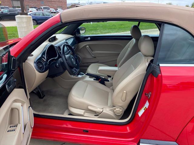 2013 Volkswagen Beetle - $10,900