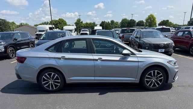 2025 Volkswagen Jetta SE