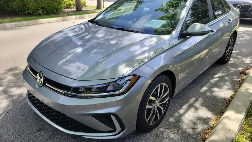 2025 Volkswagen Jetta SE