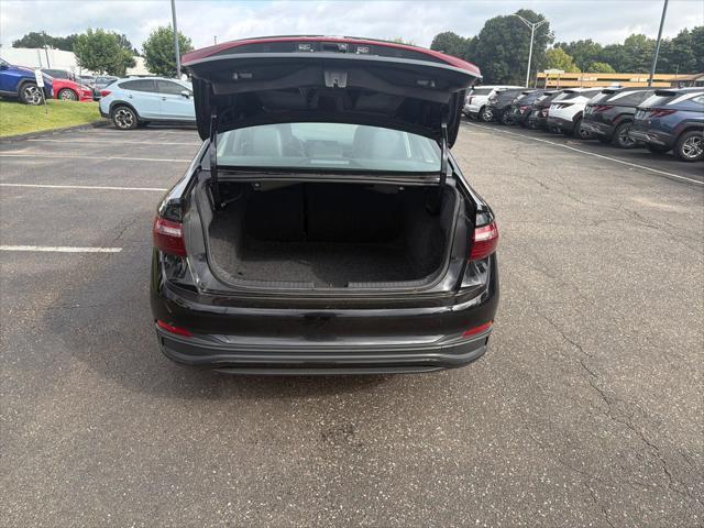 2025 Volkswagen Jetta - $18,665