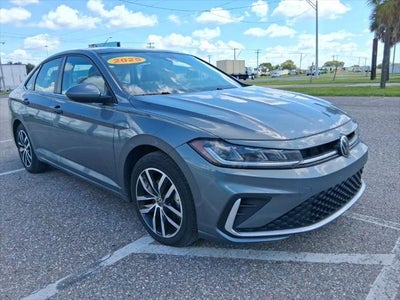 2025 Volkswagen Jetta SE 4DR Sedan