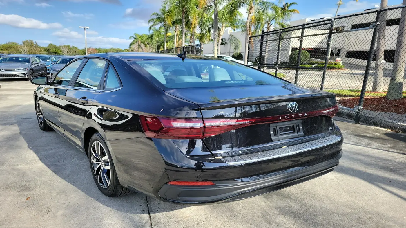 2025 Volkswagen Jetta SE