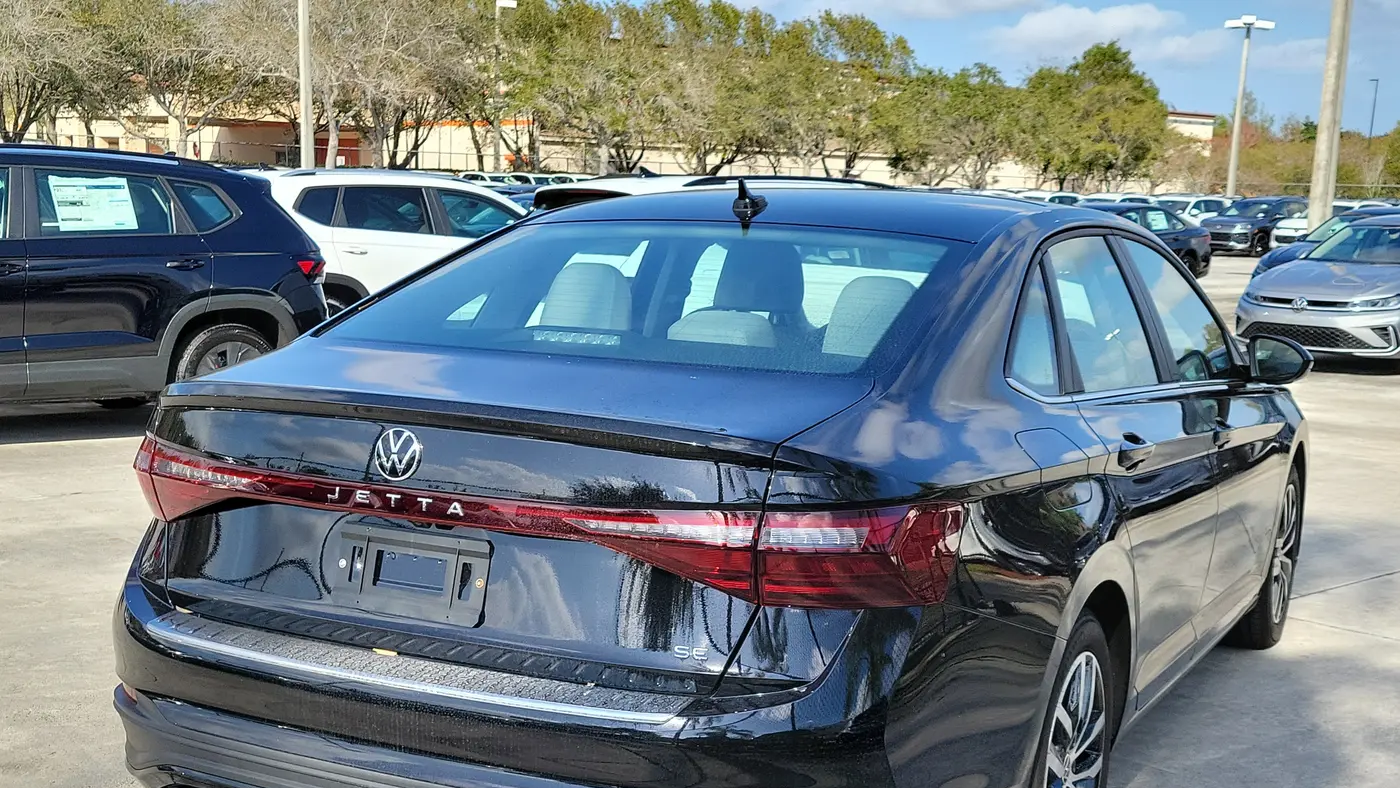 2025 Volkswagen Jetta SE