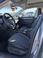 2025 Jetta Thumbnail 4