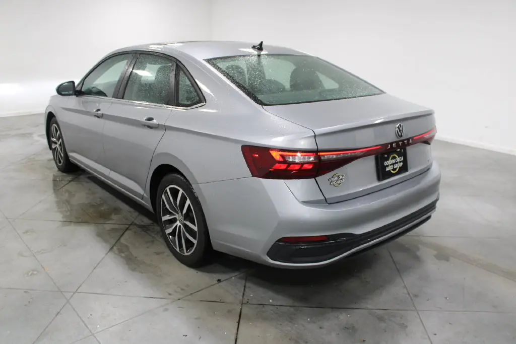 2025 Volkswagen Jetta - $20,728