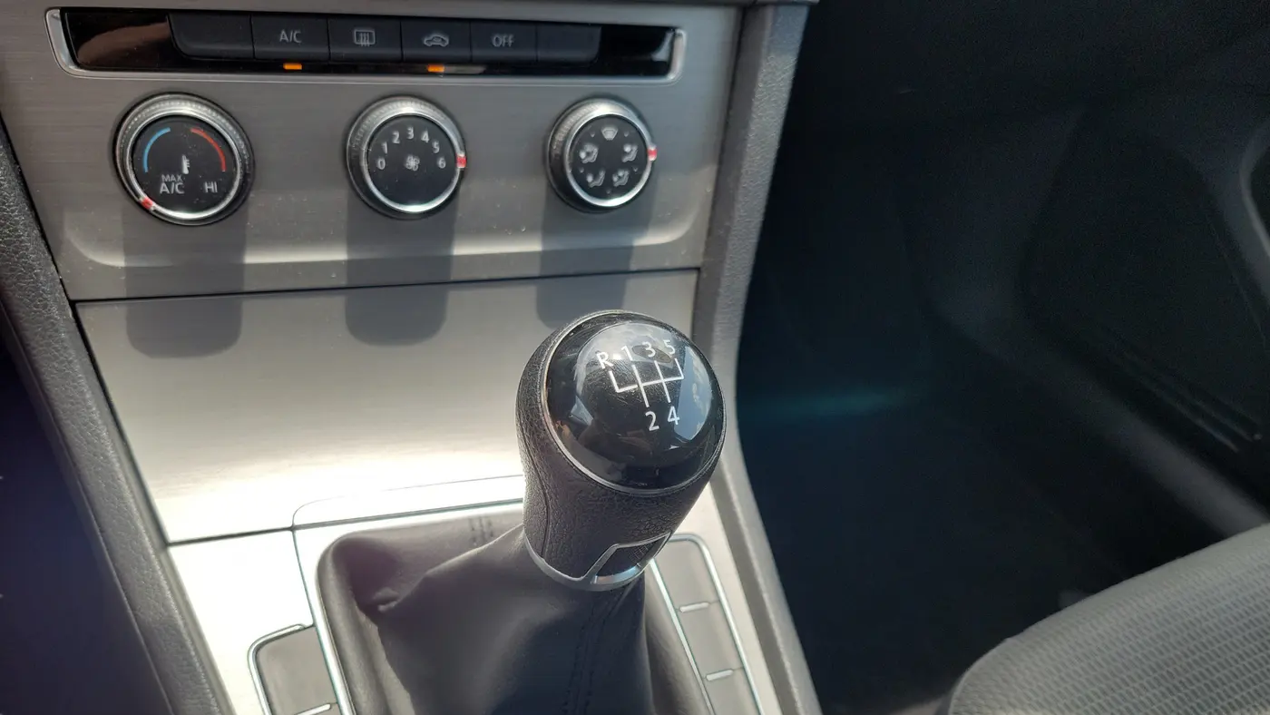 2015 Volkswagen Golf TSI S