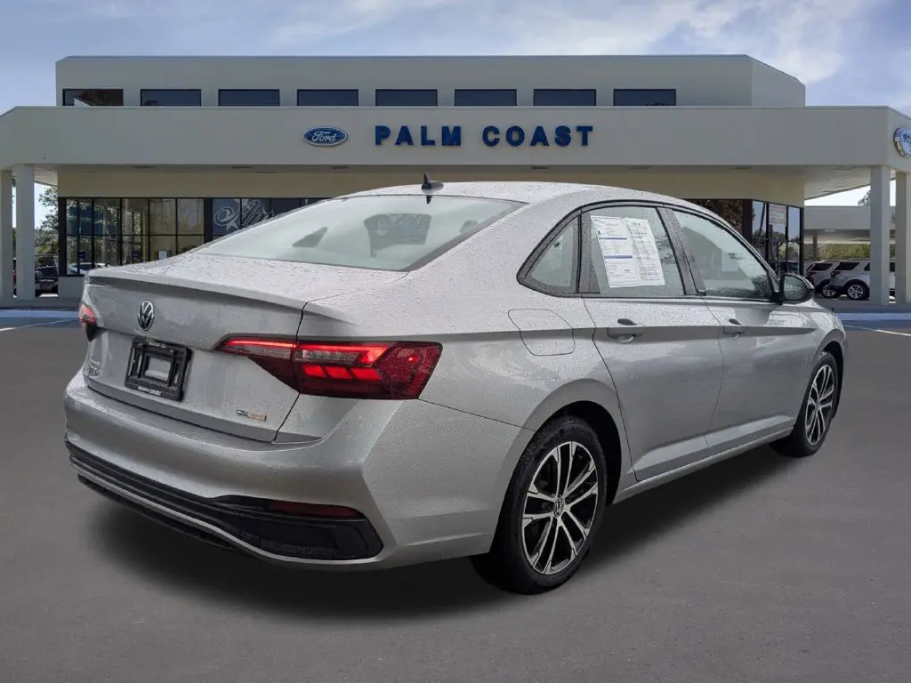 2023 Volkswagen Jetta - $19,900