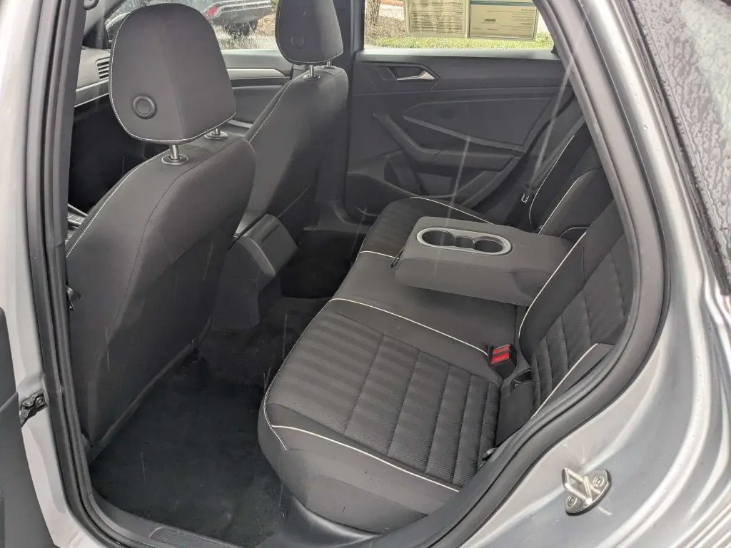 2023 Volkswagen Jetta - $19,900