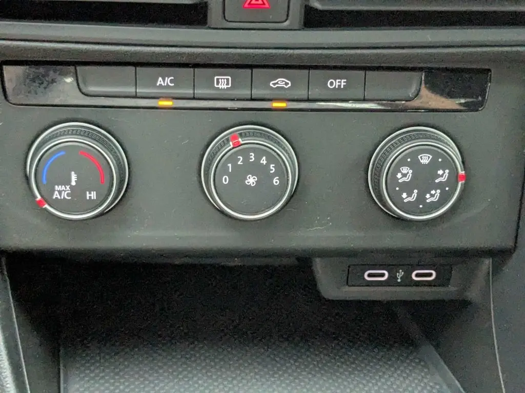 2023 Volkswagen Jetta - $19,900