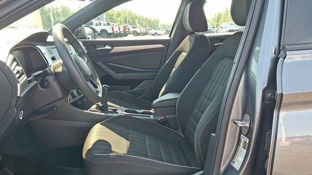 2022 Volkswagen Jetta Sport