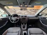 2017 Jetta Thumbnail 32