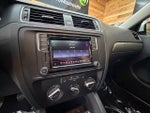 2017 Jetta Thumbnail 35