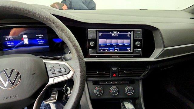 2023 Volkswagen Jetta - $14,995